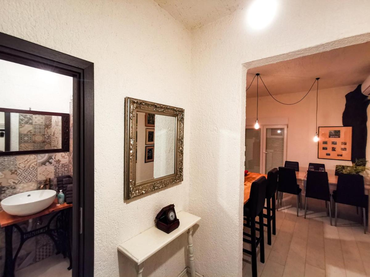 Apartments & Studio Pekica روفينج المظهر الخارجي الصورة