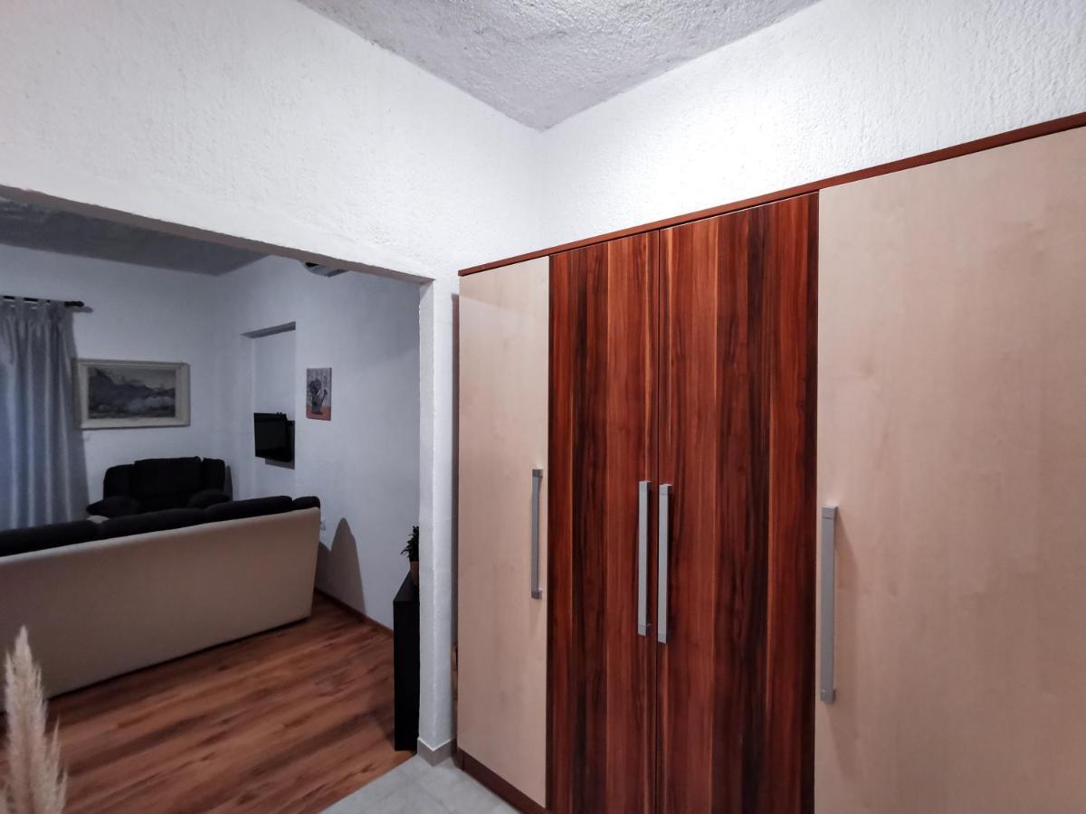 Apartments & Studio Pekica روفينج المظهر الخارجي الصورة