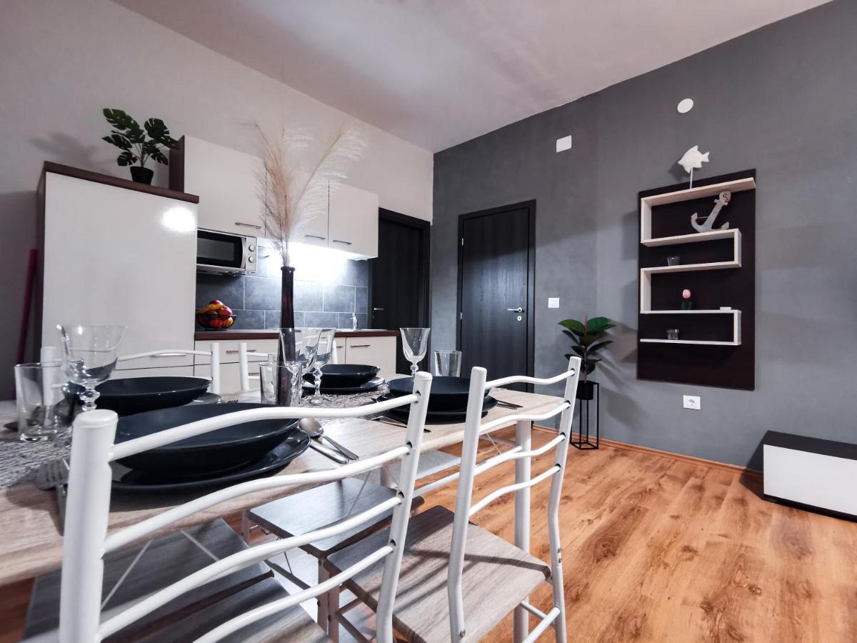 Apartments & Studio Pekica روفينج المظهر الخارجي الصورة