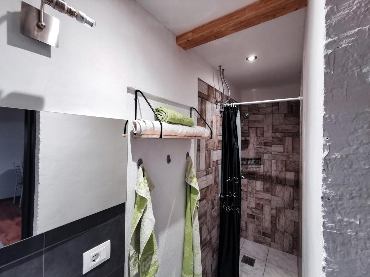 Apartments & Studio Pekica روفينج المظهر الخارجي الصورة