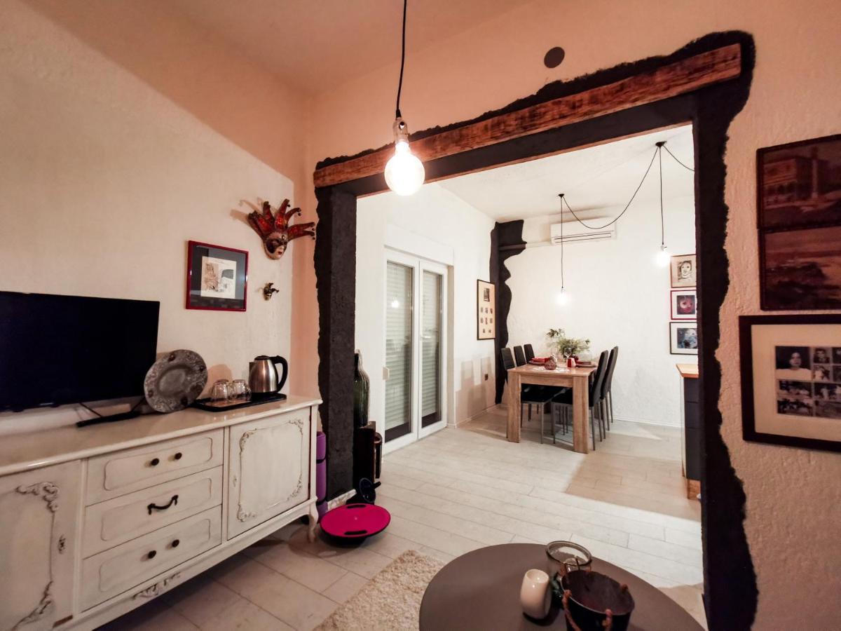 Apartments & Studio Pekica روفينج المظهر الخارجي الصورة