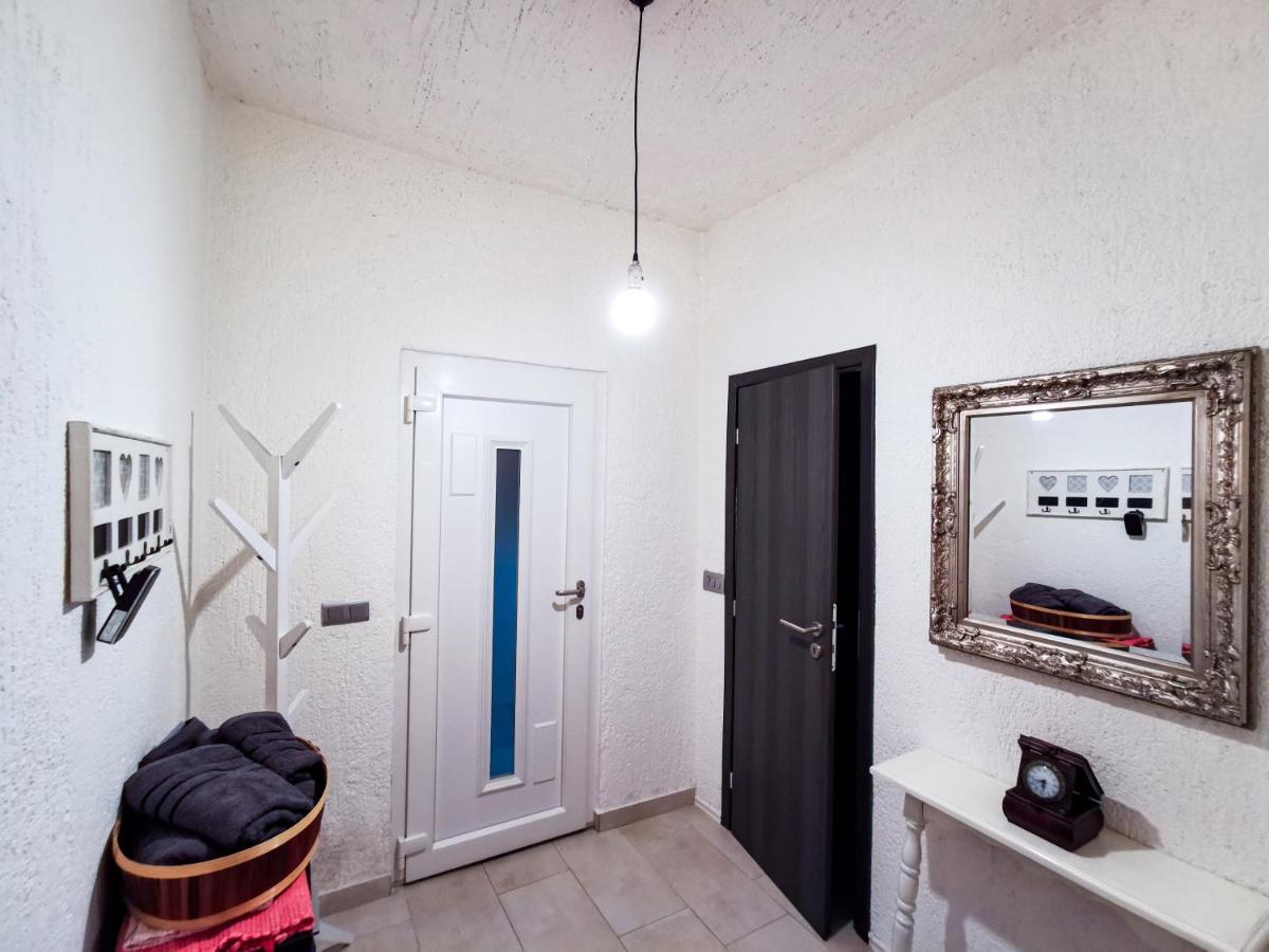 Apartments & Studio Pekica روفينج المظهر الخارجي الصورة