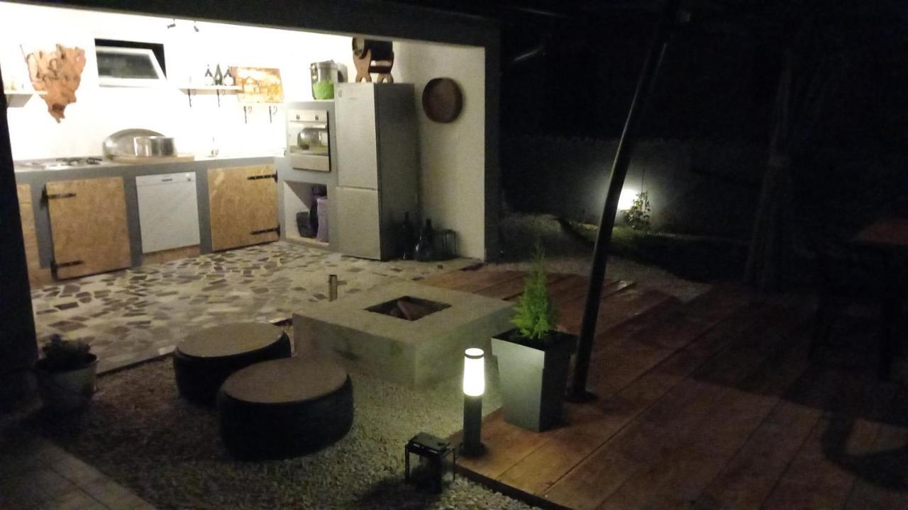 Apartments & Studio Pekica روفينج المظهر الخارجي الصورة
